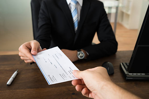 How Can Cheque Bounce Lawyers in Delhi Help With a Payment Dispute?